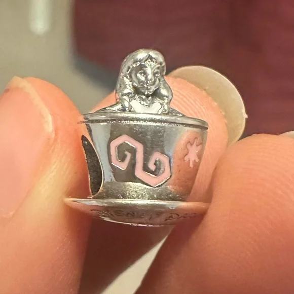 NWOT Pandora x Disney Alice in Wonderland Charm, Disneyland Paris - Picture 7 of 14